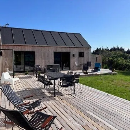 Newly Built 300 Metres From The Sea Holiday home *